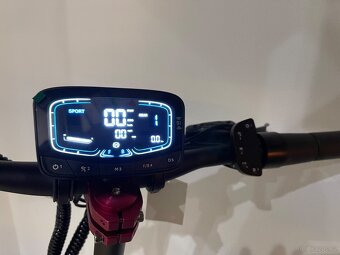 Elektricka kolobezka Boyueda S5-11 6000w, 38,4Ah - 3