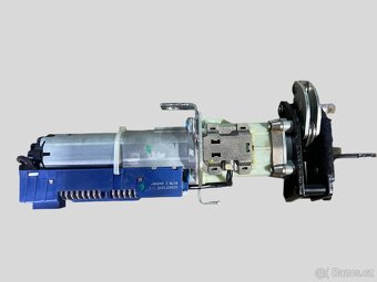 Elektrické vzpěry na kufr VW Passat B6 3C kombi - 3