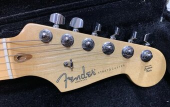 PRODÁM Fender Stratocaster USA American Standard - 3