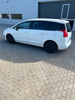 Peugeot 5008 1,6 eHDi, r.v. 2014,7 míst, AUTOMAT, tažné zař. - 3