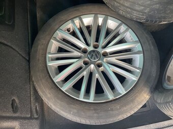 Volkswagen Sharan 2.0 Tdi DSG 130KW 10/2014 "CUP" 1.majite - 3