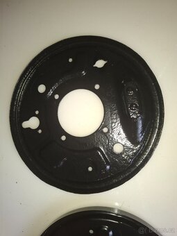 Zadní Štíty brzd škoda 195 120 110r 136Gl 130Rapid - 3
