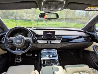 Audi S8 - 3