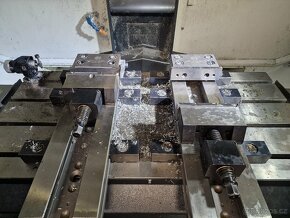 Obráběcí centrum Feeler VMP-30A - 3