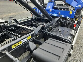 MAN NOSIČ KONTEJNERU S HYDRAULICKOU RUKOU PM 8022 - 3