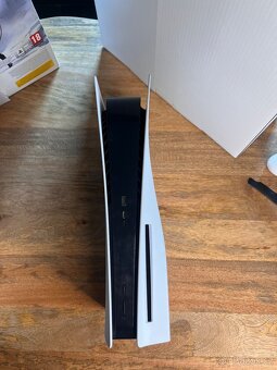 Sony Playstation 5 s mechanikou + 2 ovladače - 3