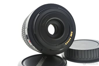 Canon EF 28-80mm f/3.5-5.6 II –zoom objektiv pro Full-Frame - 3