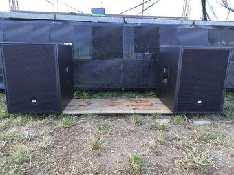 RCF 4PRO 8003 SUB 2ks - 3