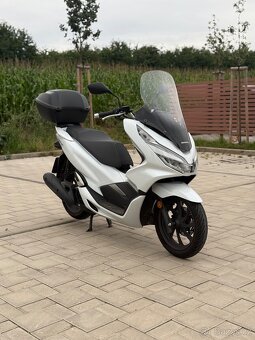 HONDA PCX 125 2019 Nájezd 5700KM - 3