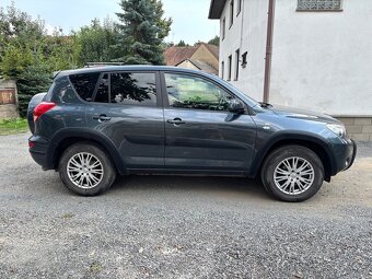 Toyota RAV4 2006 2.2 D-CAT 130 kW - 3
