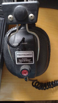 Kazeťák Grundig + sluchátka Tectronic - 3