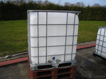Nádrž na vodu 1000l, jen bez chemie i na pitnou vodu - 3