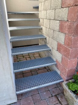 Podlahový rošt - schodnice - 3