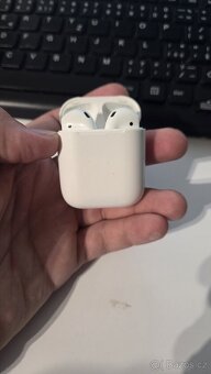Apple AirPods - 3