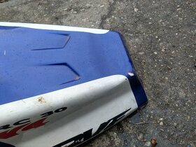 Podsedlový plast - 3