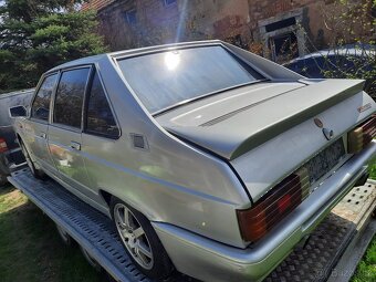 Vzácná Tatra 613-4 Mi - 3