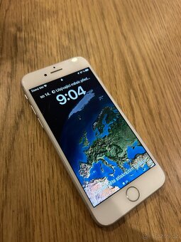Prodám Apple iPhone 8 64gb baterka 68% - 3