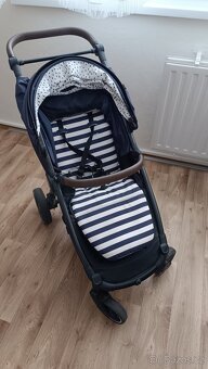 Kočárek Petite&Mars Street+ - 3