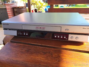 Videorekordér VHS PANASONIC NV-HV50 - 3