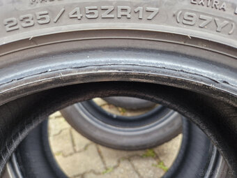 prodám letní pneu Dunlop - 3