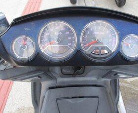 Suzuki 250 - 3