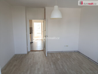 Velmi hezký byt 2+kk po rekonstrukci, Praha 10-Vršovice - 3