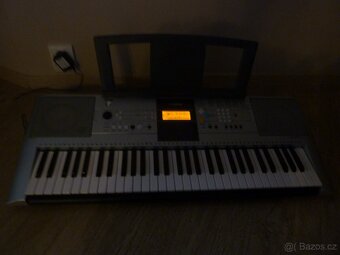 Klávesy Yamaha PSR-E323 - 3