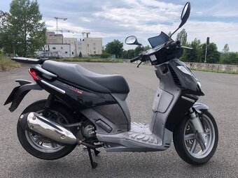 Aprilia Sportcity 200 - 3