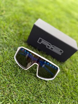 Luxusní, pánské sluneční brýle OAKLEY - 3