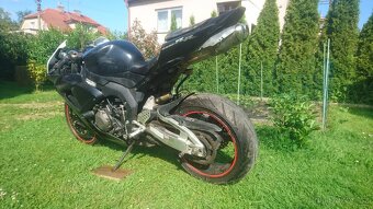 Honda CBR 1000RR 06-07 - 3