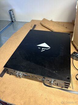 Subwoofer + Zesilovač HELIX - Hodna Civic Type-R EP3 - 3