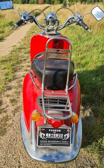 Elektroskůtr bez baterie - 3