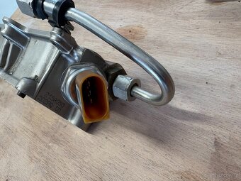 1.4 TSI 90kW CAXA - Vstřikovací lišta komplet - 3