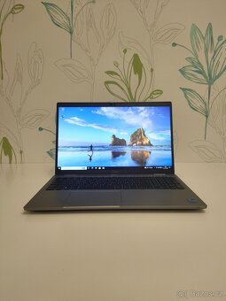 Dell Latitude 5520 i5-1135G7, 8-16 GB RAM, 256-512 GB SSD - 3