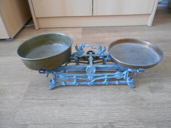 Stará, kuchyňská váha + sada mosazných závaží - 3