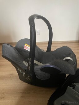 Maxi-Cosi autosedačka Cabriofix se základnou - 3
