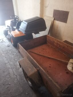 Prodám traktůrek na sekání s valníčkem - 3