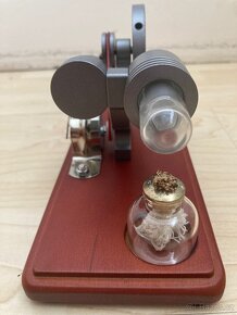 Stirlingův motor s generátorem - funkční model elektrárny - 3