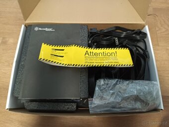 PC Zdroj 1100w s certifikací Titanium (Strider Titanium) - 3