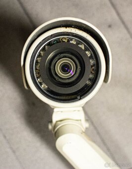 Vivotek IP8335H - 3