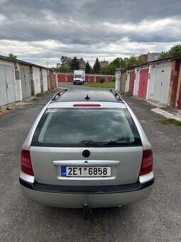 Škoda Octavia 1 kombi 1.6MPi 75kw na ND nebo opravu - 3