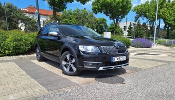 Škoda Octavia Scout - 3
