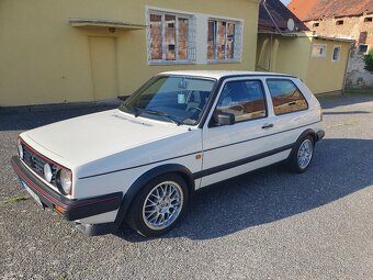 Volkswagen Golf GTI - 3