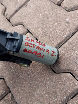 Motor stěrače zadní - 3