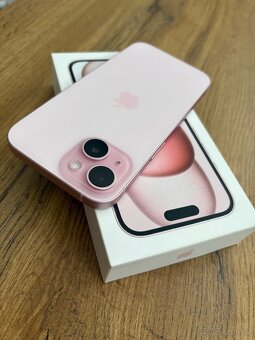 📱 iPhone 15 128 GB Pink - 3