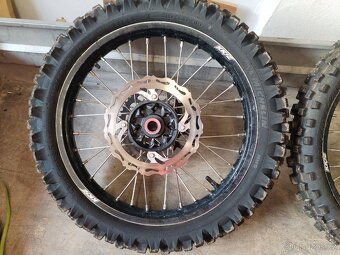 Prodám komplet kola Honda CRF 19" + 21" - 3