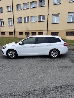Peugeot 308 kombi 1.2 Pure Tech, 81 Kw, koupeno v ČR - 3