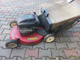 Použitá sekačka Toro recycler - 3