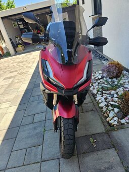 Honda ADV 350, r.v. 2022, naj. 2057 km,TOP stav Výfuk Mover - 3