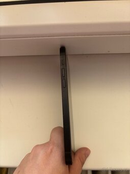 Iphone 12 - 3